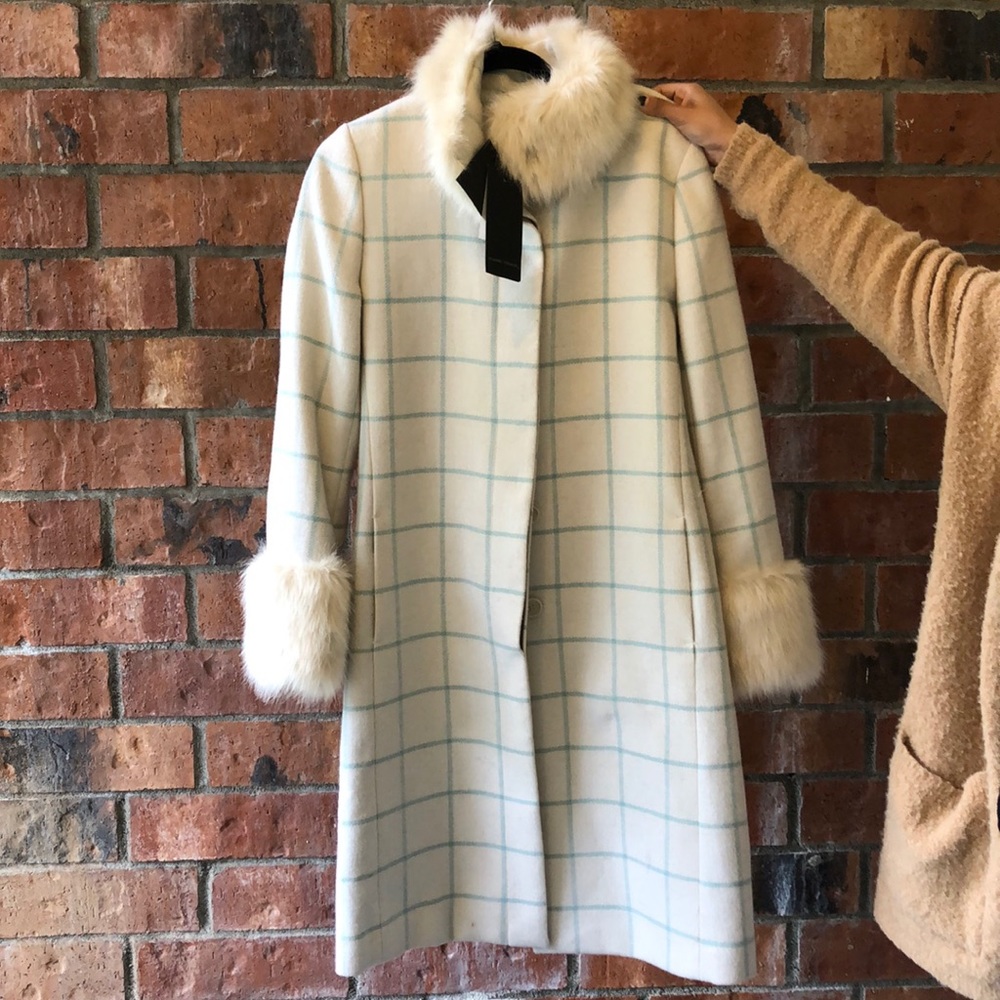 Pea coat Faux Fur Jacket Size 6 (fits a small) - Picture 1 of 3